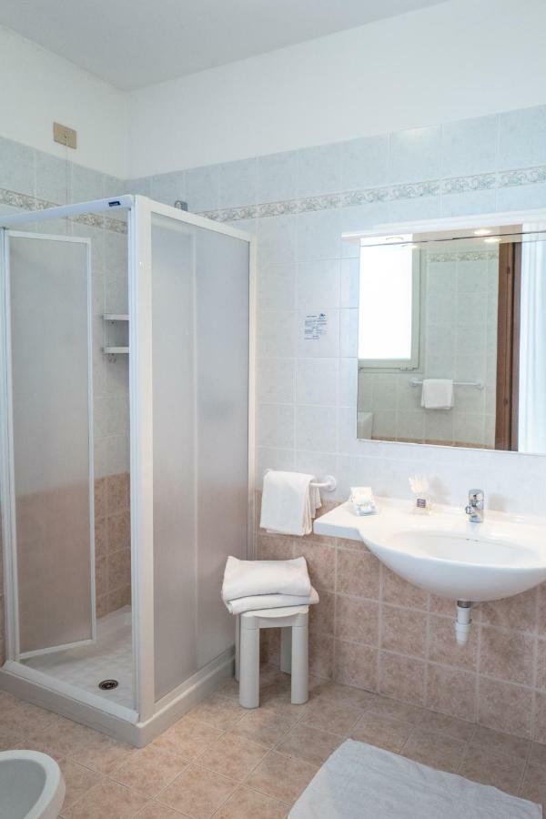 Hotel Nettuno Caorle Exterior foto